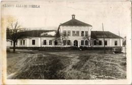 T2/T3 1941 Zágon, Zagon; állami Iskola / School. Photo (fa) - Unclassified