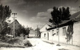 T2 1941 Kishegyes, Mali Idos; Utcakép / Street View, Foto-kino Klub Rekord Photo - Sin Clasificación