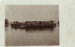 T2 1908 Zsablya, Zabalj; A Levélíró Lakása Egy Tiszai Lakóhajón / The House Boat Of The Letter's Writer. Photo - Sin Clasificación