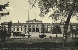 T2/T3 1938 Turku, Abo; Rautatieasema / Järnvägsstation / Railway Station, Automobile. Photo (EK) - Other & Unclassified