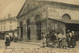 T2 1904 Tonnay-Charente, Le Marché, Chocolat Menier, Chocolat Guérin-Boutron, Hunyadi János, Vichy Célestins / Market, A - Other & Unclassified