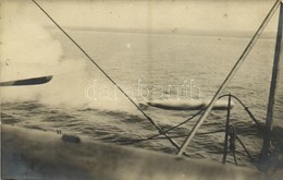 ** T2 Osztrák-magyar Torpedónaszád Egy Torpedó Kilövésének Pillanatában / K.u.K. Kriegsmarine Torpedoboot, Torpedo Los / - Sin Clasificación