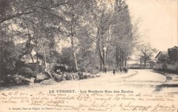 PIE-Z AR-19-1503 : LE VESINET. RUE DES ECOLES. CARTE PRECURSEUR. - Le Vésinet