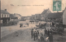 58 - Crux-la-Ville - Le Champ De Foire Chaudement Animé - ( Porcs - Attelages - Charrette ) - Other Municipalities