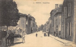 CPA 79 BRIOUX GRANDE RUE Attelage Livreur De Lait - Brioux Sur Boutonne