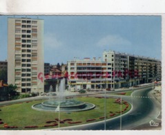 71 - MACON - LA FONTAINE LUMINEUSE DU CARREFOUR DE L' EUROPE - CITE HLM- GARAGE RENAULT - Macon