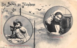 Thème Téléphone.Télégraphe,Radio TSF. Bergeret  Fantaisie  Téléphone  Allo..Allo.Nos Bébés Au Téléphone    (Voir Scan) - Correos & Carteros