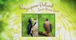 Singapore - 2019 - Birds - Hornbill And Falcon - Joint Issue With Poland - Mint Souvenir Sheet - Singapour (1959-...)