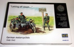 Maquette "German Motorcyclists - Moto Allemande -Masterbox - Beeldjes