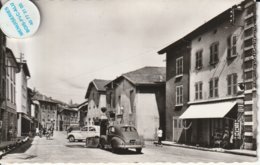 38- Très Belle Carte Postale Semi Moderne Dentelée De  VIRIVILLE   Place Des Buttes - Viriville