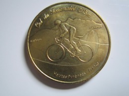 65 BAGNERE-DE-BIGORRE MÉDAILLE MONNAIE DE PARIS 2014 Col Du Tourmalet BAREGES LA MONGIE Cyclisme Diamètre 35  Mm Env - 2014