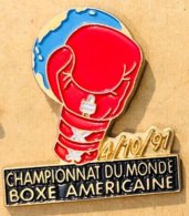 CHAMPIONNAT DU MONDE DE BOXE AMERICAINE - 4/10/91 - GANT ROUGE - WORLD - WELT  -  (ROSE) - Boxeo