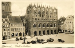 STRALSUND, Markt Und Rathaus, Polizeiwache, Auto (1937) Foto-AK - Stralsund