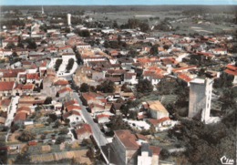 LESPARRE-MEDOC - Vue Générale Aérienne - Au 1er Plan La Tour De L'Honneur - Lesparre Medoc