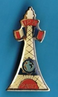 1 PIN'S //   ** INTRNATIONAL POLICE ASSOCIATION / I. P. A. / PARIS ** - Police