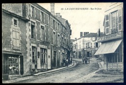 Cpa Du 85 La Chataigneraie  Rue St Jean     LZ91 - La Chataigneraie
