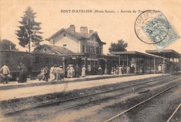 Port D'Atelier        70       Arrivée Du Train De Paris            (voir Scan) - Other & Unclassified