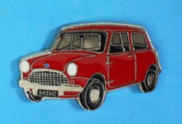 PIN'S //   ** AUSTIN MINI / PLAQUE NOIRE ** . (© Qualité Collectors Série Limitée) - Rallye