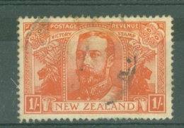 New Zealand: 1920   Victory     SG458     1/-    Used - Usati