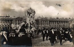 CPA PARIS Mi-Careme 1911 - Aviateur Védrine Au-dessus Du Cortege (300302) - Carnaval