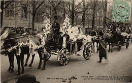 CPA PARIS Mi-Careme 1905 - Landau De La Renaissance Des Halles (300326) - Carnaval