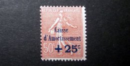 FRANCE 1928 N°250 * (CAISSE D'AMORTISSEMENT 2ÈME SÉRIE. SEMEUSE LIGNÉE. +25C SUR 50C ROUGE-BRUN) - 1927-31 Sinking Fund