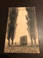 Delcampe - Hollain - La Pierre De Brunehaut - Brunehaut