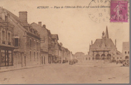 ATTIGNY - PLACE DE HOTEL DE VILLE - Attigny