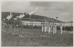 Real Photo Aarau  Gymnastes  Barres Parallèles . Gym. Photo Max Wolfsgruber - Aarau