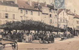 Vesoul        70         Marché Sur La Place               (voir Scan) - Vesoul