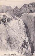 Suisse > Sur Le Glacier Traversée D'une Crevasse N° 11811 - Avers