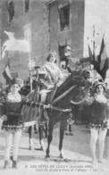 Cluny        71      Fêtes Du Millénaire  Louis IX Devant La Porte De L'Abbaye  Septembre 1910               (voir Scan) - Cluny