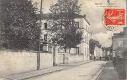 Givry          71        Les écoles, Route De Charolles      (voir Scan) - Autres & Non Classés