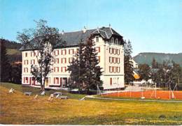 38 - VILLARD DE LANS : GRAND HOTEL DE PARIS ( Tennis ) CPSM Village ( 4.200 Habitants) Dentelée Grand Format  - Isère - Villard-de-Lans