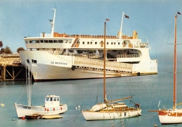 Port-Bloc Au VERDON - Le Bac Medocain Qui Relie La Pointe De Grave à Royan - Bateau "1102 BX" - Voiliers - Editions Yvon - Other & Unclassified