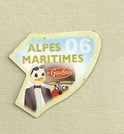 Magnets. Magnets "Le Gaulois" Départements Français. L'Alpes Maritimes (06) - Publicitaires