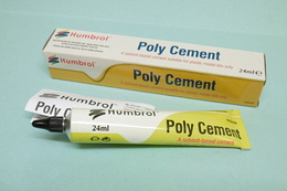 Humbrol - COLLE A PLASTIQUE EN TUBE 24 Ml Poly Cement Maquette Réf. AE4422 - Outils & Peintures