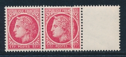 ** VARIETES  - ** - N°676 - Paire Avec Pont - Dt 1 Ex Pli Accordéon - TB - Unused Stamps