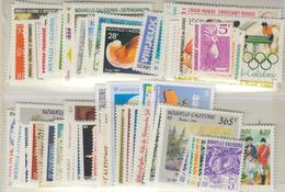 ** NELLE CALEDONIE - ** - N°512/616 - Années 1986/90 - TB - Vide