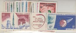 ** NELLE CALEDONIE - POSTE AERIENNE - ** - N°66/90 - Années 1955/66 - TB - Vide