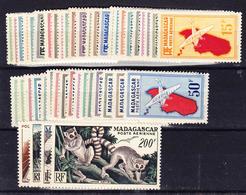 **/* MADAGASCAR - POSTE AERIENNE  - **/* - N°1/40 (sf N°15), 73, 75/7 - TB - Other & Unclassified