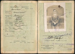 1927-1928 Magyar Királyság Fényképes útlevele Kereskedő Részére, Osztrák Bejegyzéssel.+1939 Valamint Ugyanennek A Személ - Unclassified
