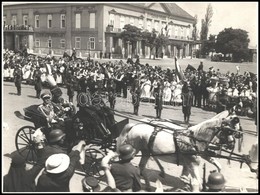 1937 Schäffer Gyula (1902-1939): Budapest, Szent György Tér, III. Viktor Emánuel (1869-1947) Olasz Király Kíséretének Ta - Sonstige & Ohne Zuordnung