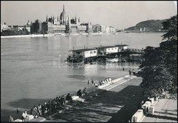 Cca 1950 Budapest, Az Országház Kupoláján állványzatot építenek, Hogy Feltegyék A Vörös Csillagot, A Duna Felé Régen Két - Sonstige & Ohne Zuordnung