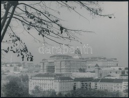 Cca 1950 Utáni Budapest, Különböző Időpontokban Készült 13 Db Vintage Fotó (életképek, Városképek, Látképek, 13x22 Cm és - Other & Unclassified