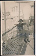 1935 Hölgy A Szent István Hajó Fedélzetén, Fotólap, 13×8,5 Cm - Sonstige & Ohne Zuordnung