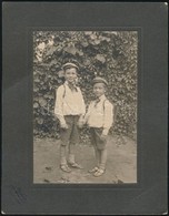 Cca 1900 Iskolásgyerekek Portréja, Fotó Kartonon, Szászváros, Adler Műtermi Fotója, 15x10 Cm - Sonstige & Ohne Zuordnung