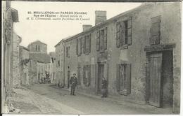 * MOUILLERON EN PAREDS , Rue De L' Eglise , CPA ANIMEE - Mouilleron En Pareds