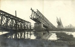 * T2 Zimony, Semlin, Zemun; Felrobbantott Száva Híd / WWI Destroyed Bridge. Photo - Unclassified