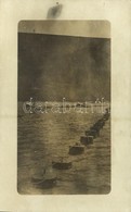 * T2/T3 1918 Kotor, Cattaro; Az Osztrák-Magyar Haditengerészet Bójái A Kikötőben / K.u.K. Kriegsmarine Torpedoboot, Matr - Unclassified